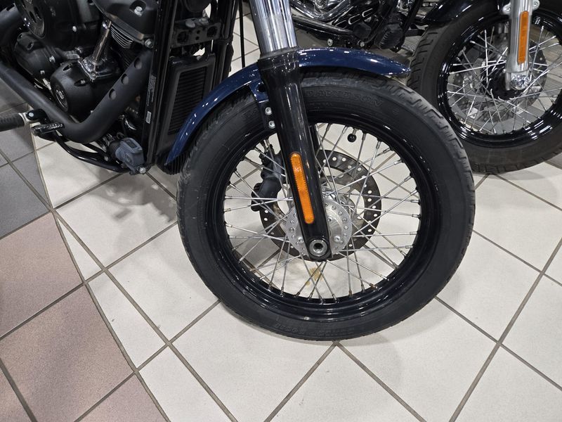 USED 2019 HARLEY SOFTAIL STREET BOB Image 13