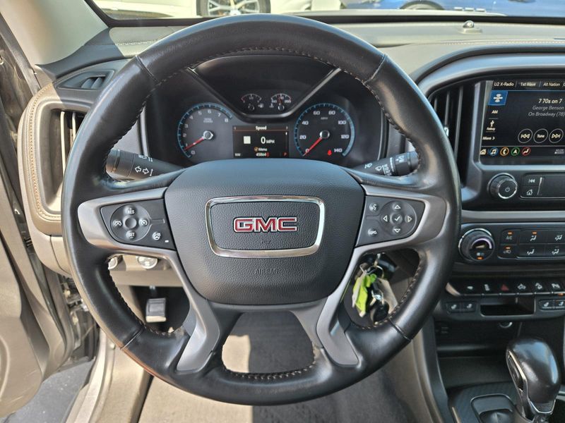 Used 2022 GMC Canyon 4WD Crew Cab 128 AT4 w/Leather