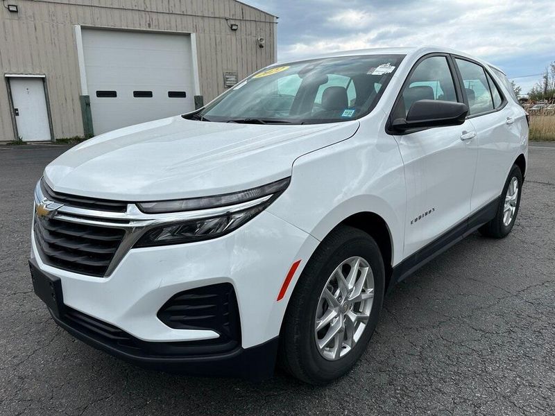 2022 Chevrolet Equinox LSImage 8