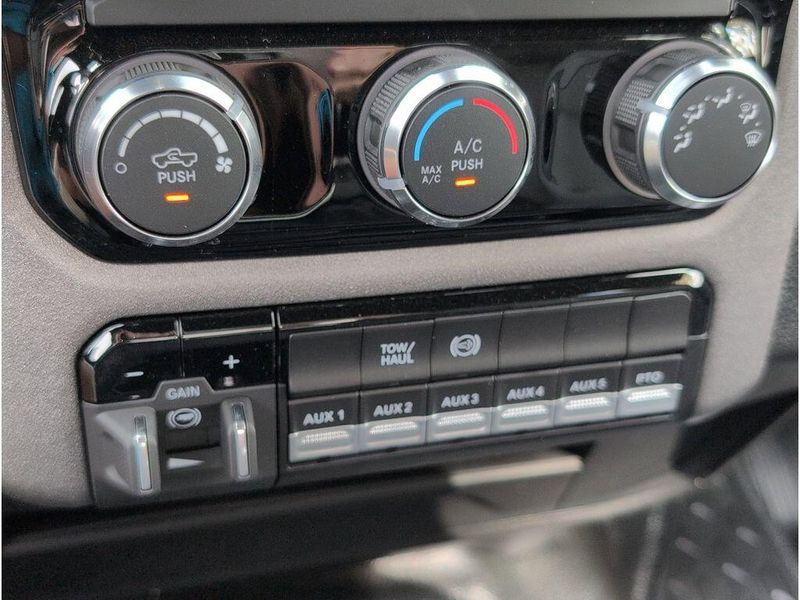 New 2026 RAM 3500 Tradesman Crew Cab Chassis 4x4 60