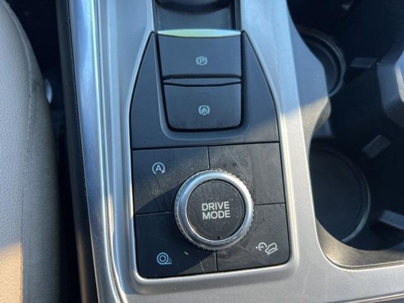 2021 Ford Explorer LimitedImage 43