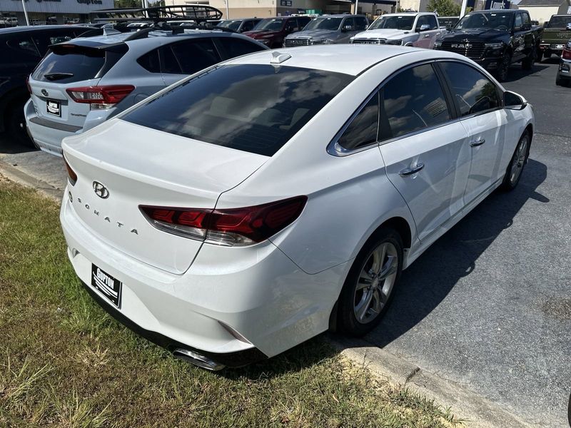 2018 Hyundai Sonata SELImage 6