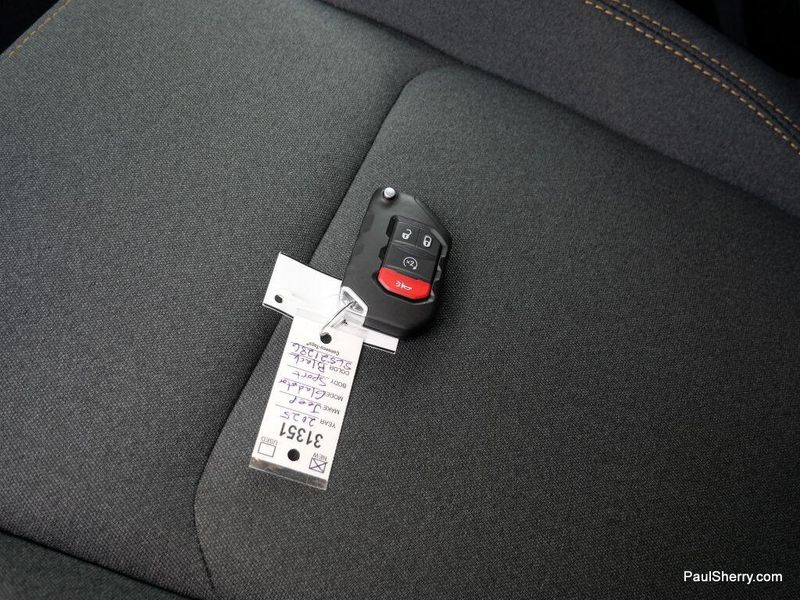 New 2025 Jeep Gladiator Willys 4x4