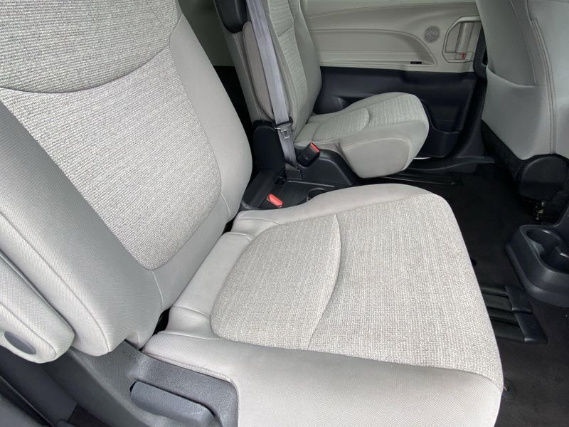 2024 Toyota Sienna LEImage 14