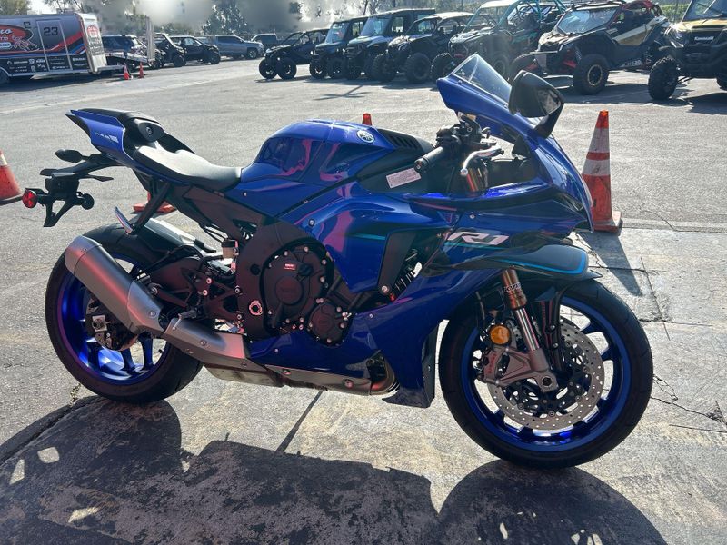 New 2026 Yamaha YZF-R1 Image 11