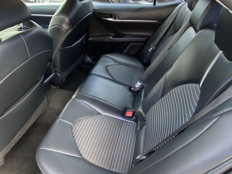 Used 2022 Toyota Camry SEImage 13