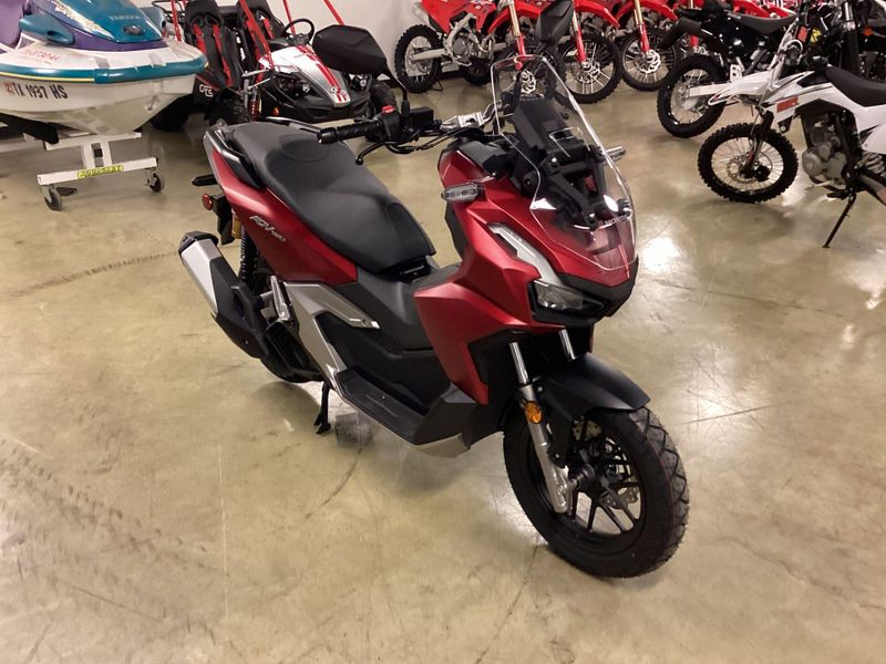New 2024 Honda ADV160AR Image 2
