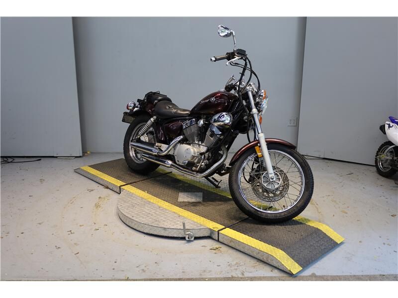 Used 2008 Yamaha V-STAR Image 1