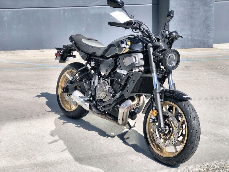 New 2026 Yamaha XSR700 Image 11