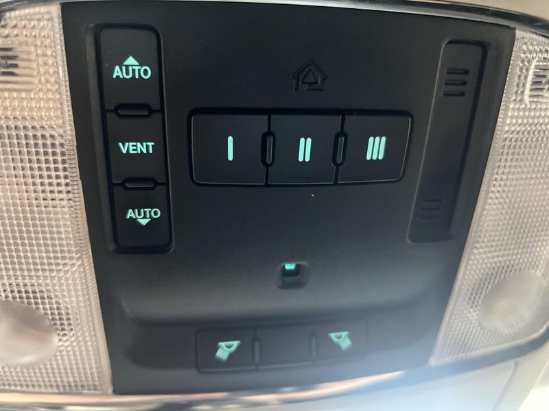 Used 2013 Jeep Grand Cherokee LaredoImage 34