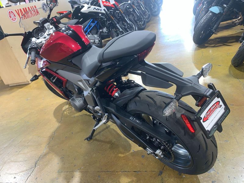 New 2025 Triumph DAYTONA 660 Image 19
