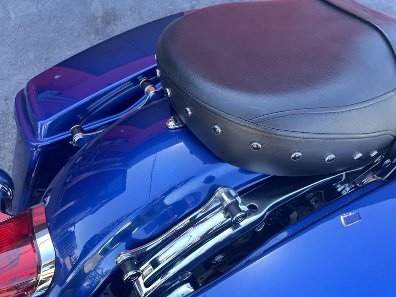 Used 2017 Harley-Davidson ROAD KING Image 26