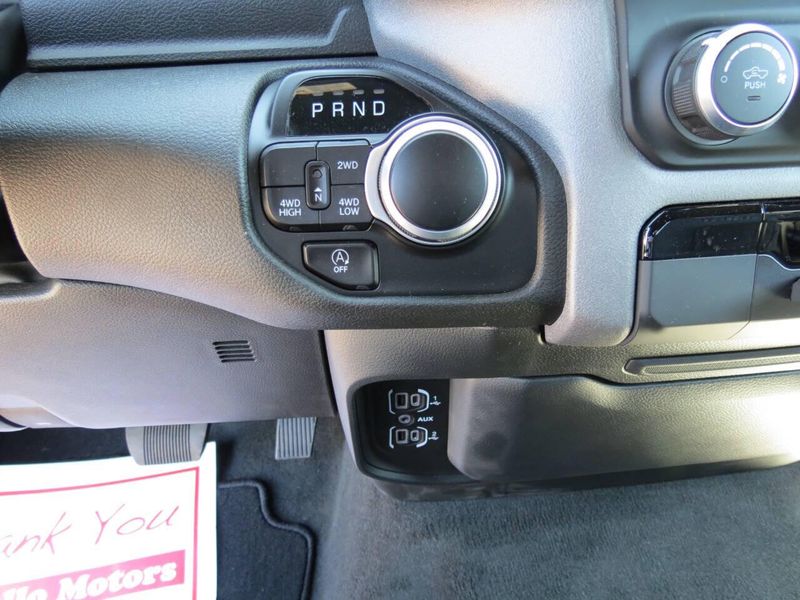 2023 RAM 1500 Tradesman 4x4 4dr Crew Cab 5.6 ft. SB PickupImage 16