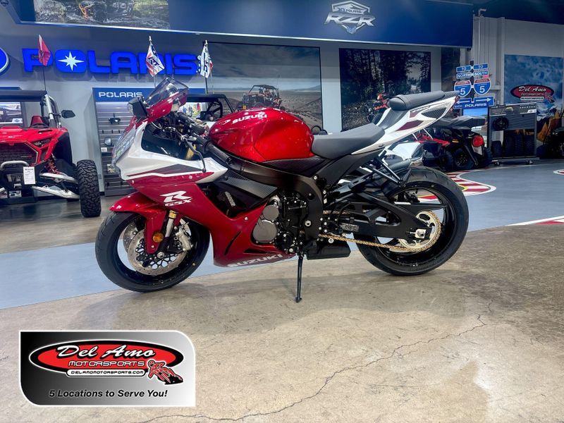 New 2027 Suzuki GSX-R750 Image 1