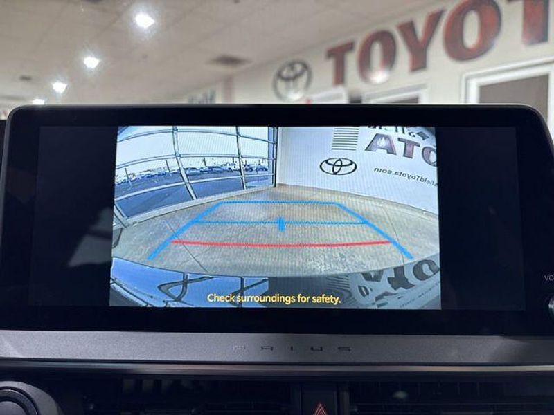 New 2026 Toyota Prius XLEImage 18
