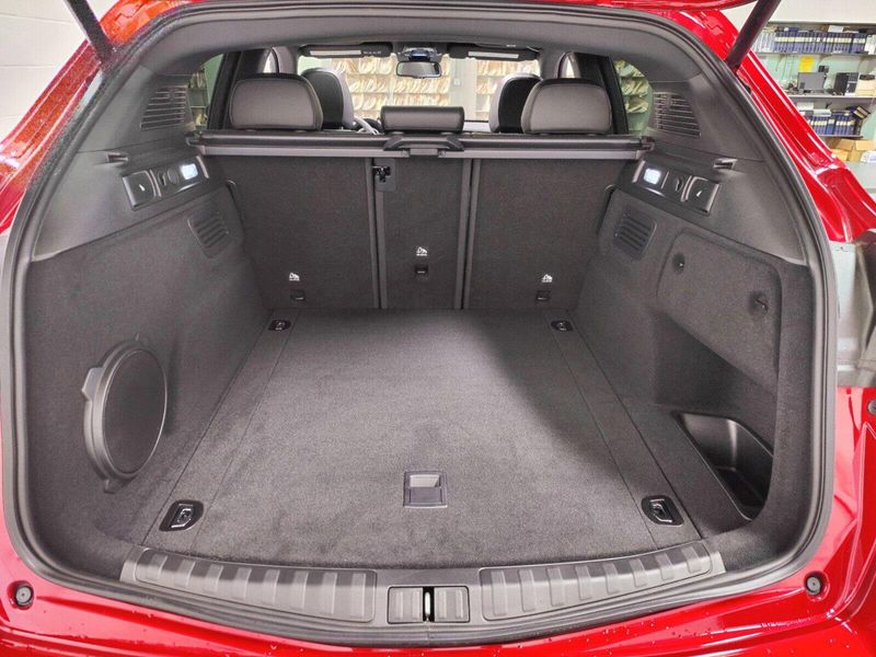 Used 2023 Alfa Romeo Stelvio Quadrifoglio AWD w/SunroofImage 19