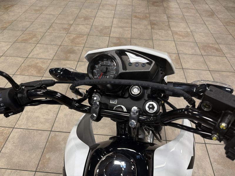 New 2025 Honda XR150L Image 23