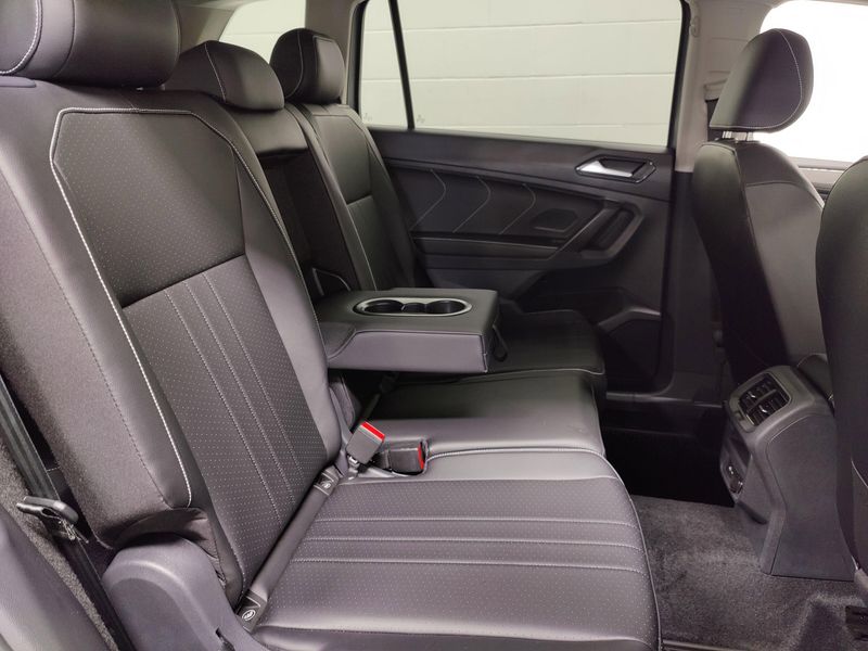 2024 Volkswagen Tiguan SE w/3rd Row SeatImage 15
