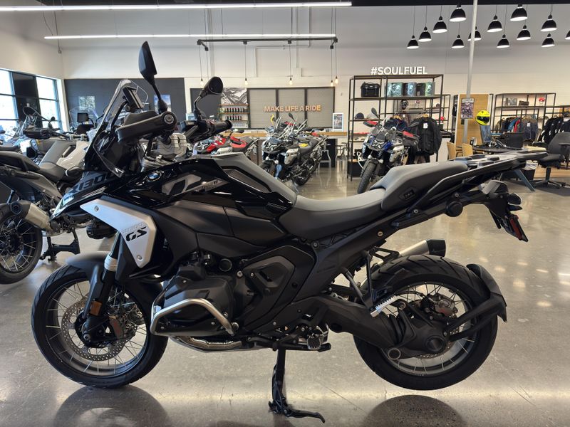 2025 BMW R 1300 GS - TRIPLE BLACK - BLACK STORM METALLIC 