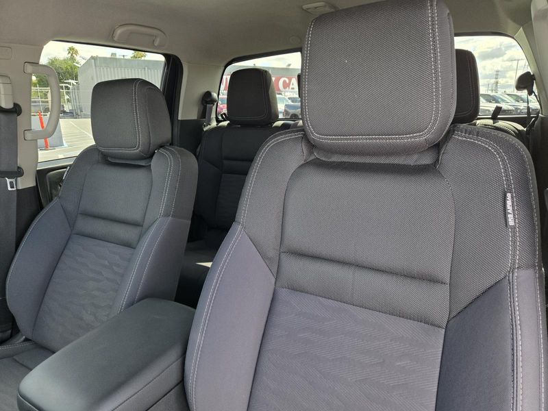 Used 2023 Nissan Frontier Crew Cab 4x2 SV Auto *Ltd Avail*