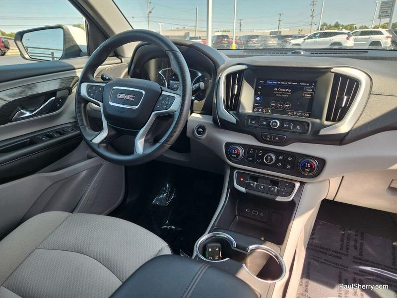 Used 2023 GMC Terrain SLE