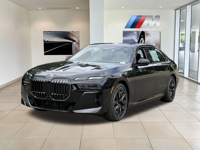 2025 BMW i7 eDrive50Image 2