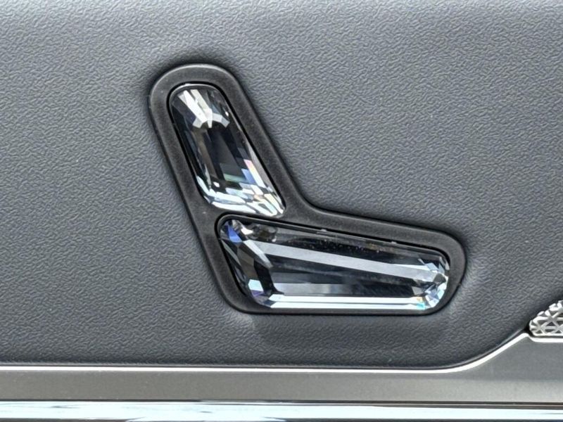 2025 BMW 7 Series 760i xDriveImage 18