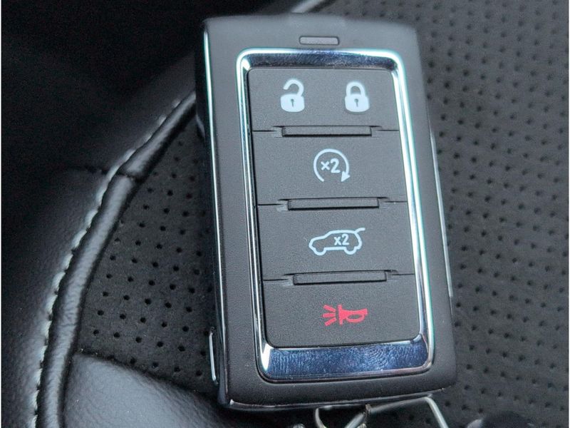 New 2027 Jeep Grand Cherokee L Laredo Altitude 4x2Image 19