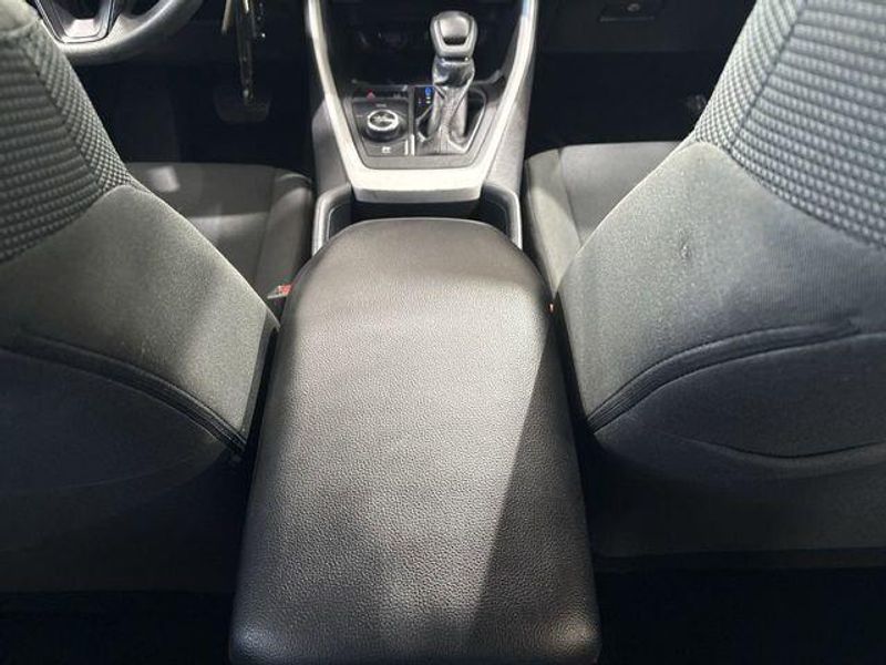 Used 2022 Toyota RAV4 Hybrid LEImage 21