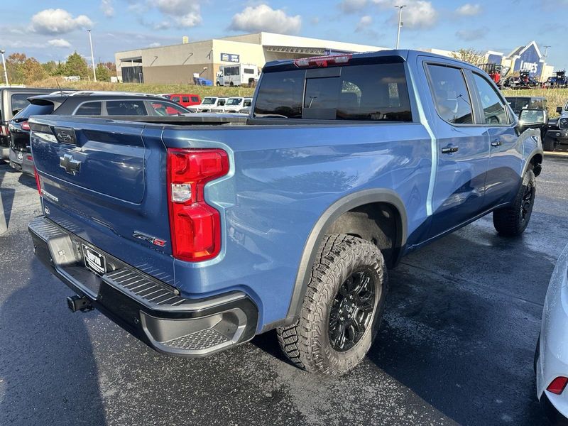 2024 Chevrolet Silverado 1500 ZR2Image 9