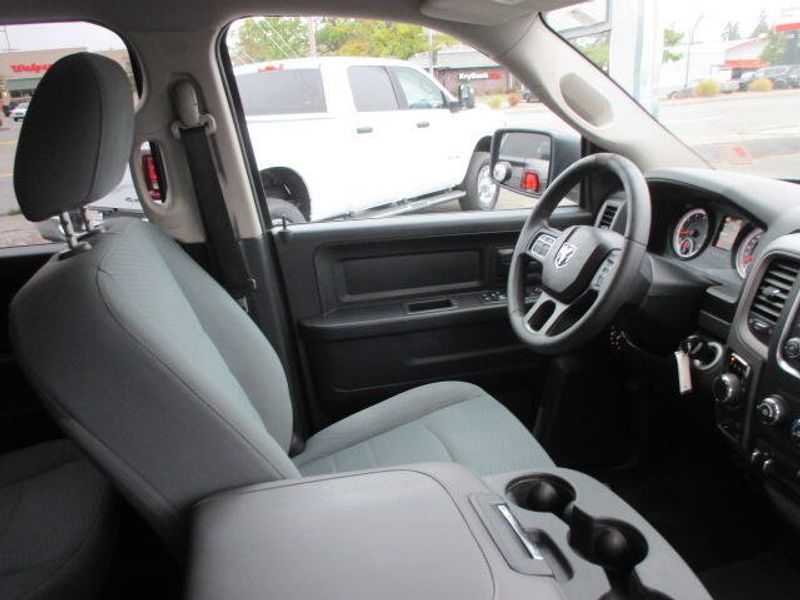 Used 2018 RAM 1500 ExpressImage 25