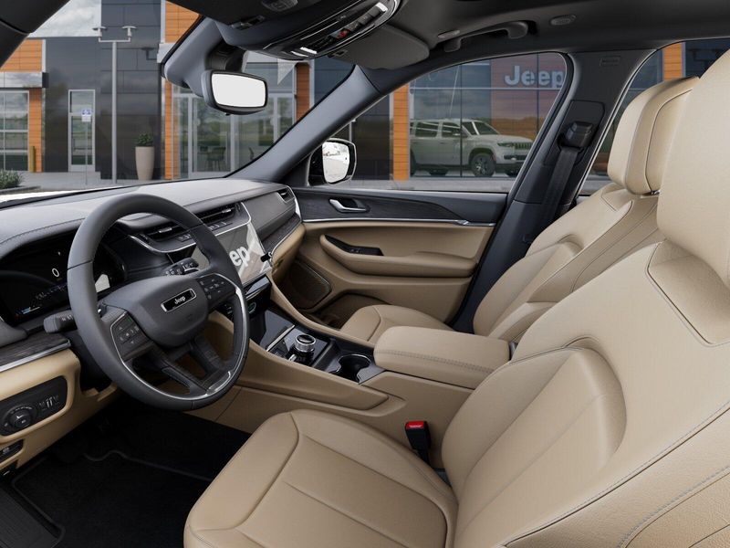 New 2026 Jeep Grand Cherokee Limited 4x4Image 61