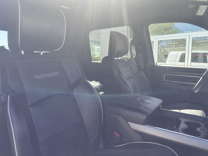 2025 RAM 2500 LaramieImage 19