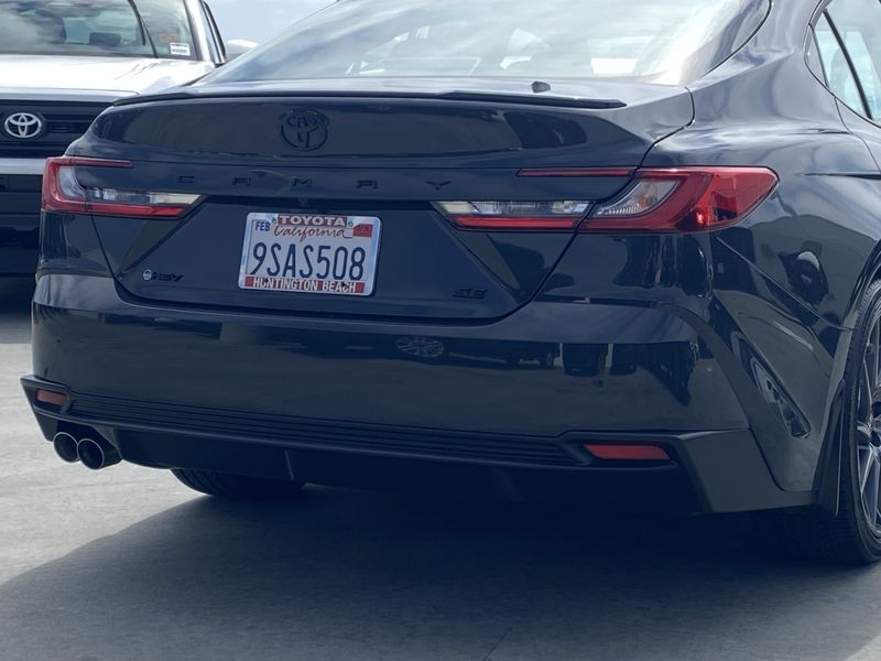 Used 2025 Toyota Camry SEImage 3
