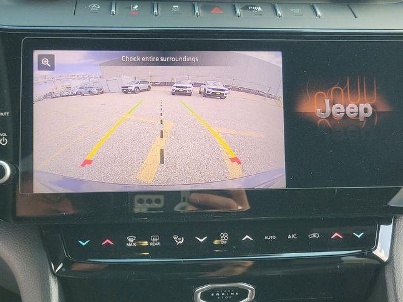 New 2026 Jeep Grand Cherokee Laredo