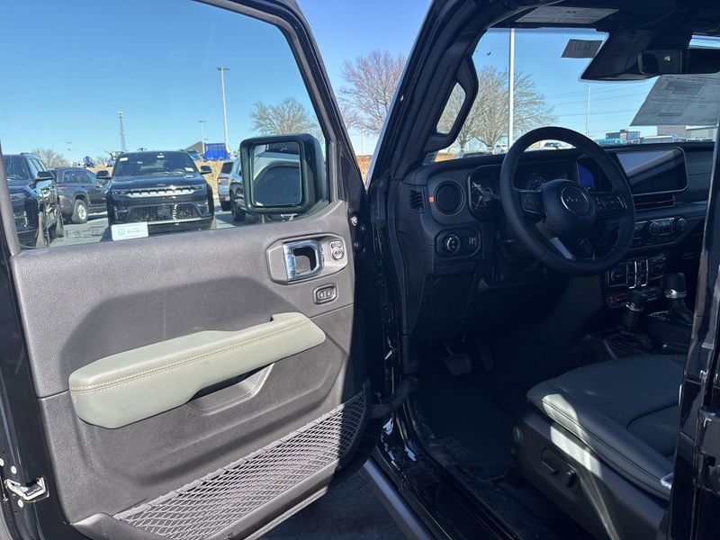 New 2026 Jeep Gladiator Mojave X 4x4Image 20