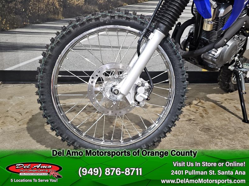 New 2025 Yamaha TT-R125LE Image 18