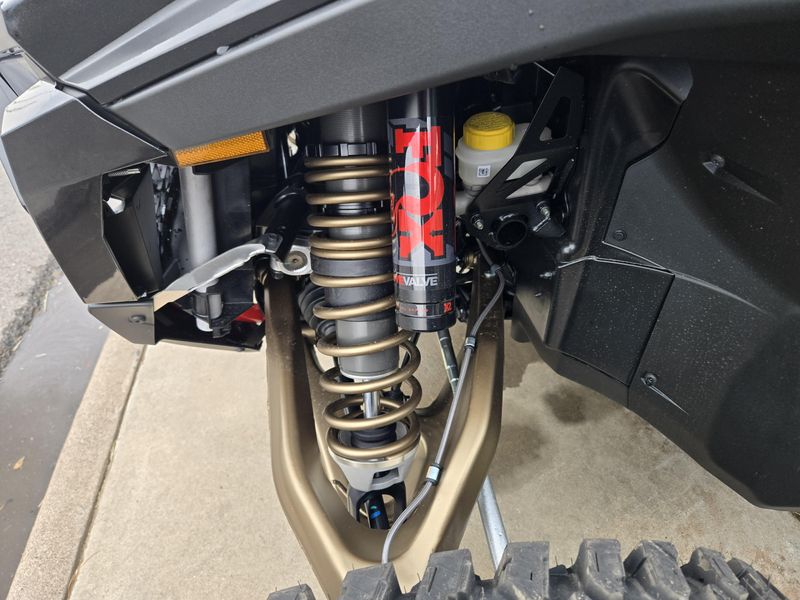 NEW 2025 POLARIS RZR PRO R ULTIMATE Image 23