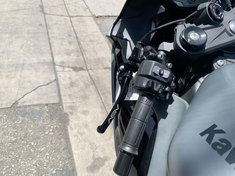 2025 Kawasaki NINJA ZX-6R ABS Image 22