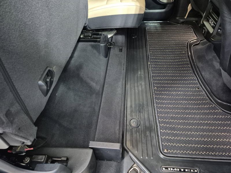 2019 RAM 1500 LimitedImage 10