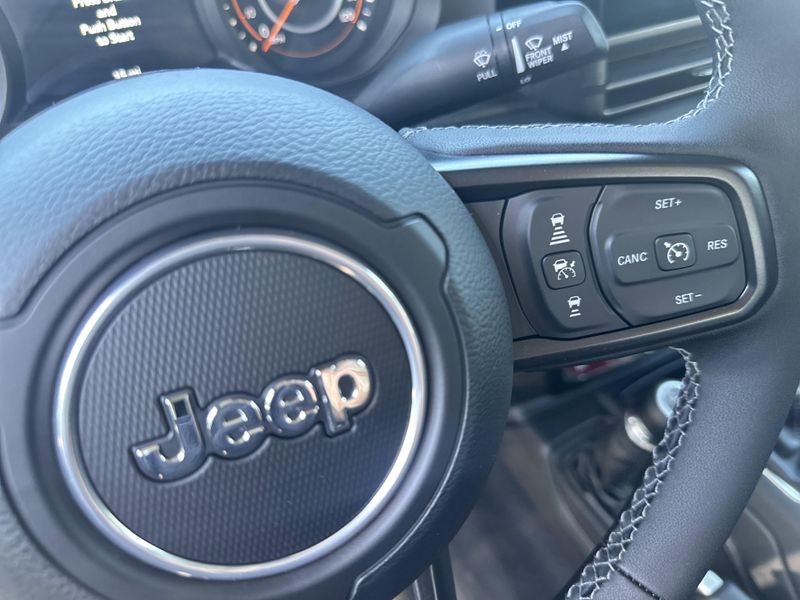 2025 Jeep Gladiator Rubicon 4x4Image 17