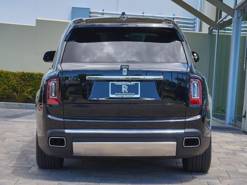Used 2024 Rolls-Royce Cullinan Image 9