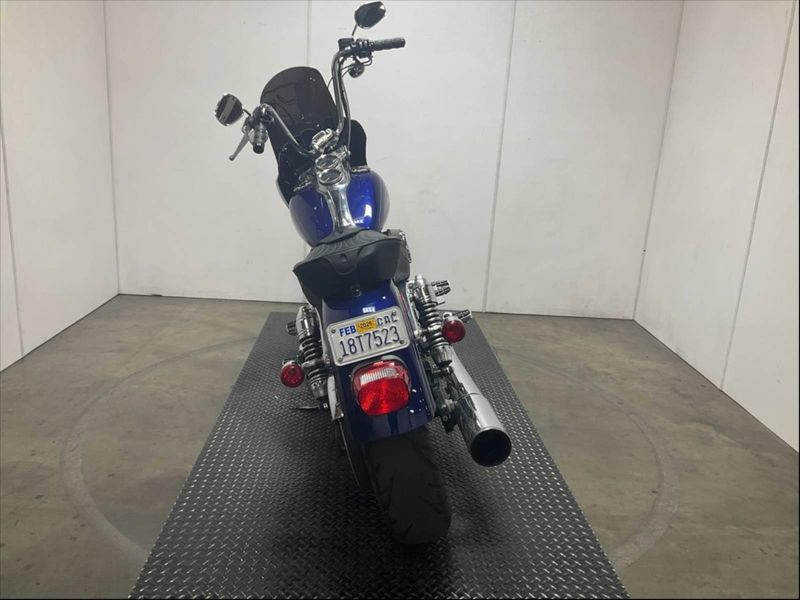 2006 Harley-Davidson Dyna GlideImage 4