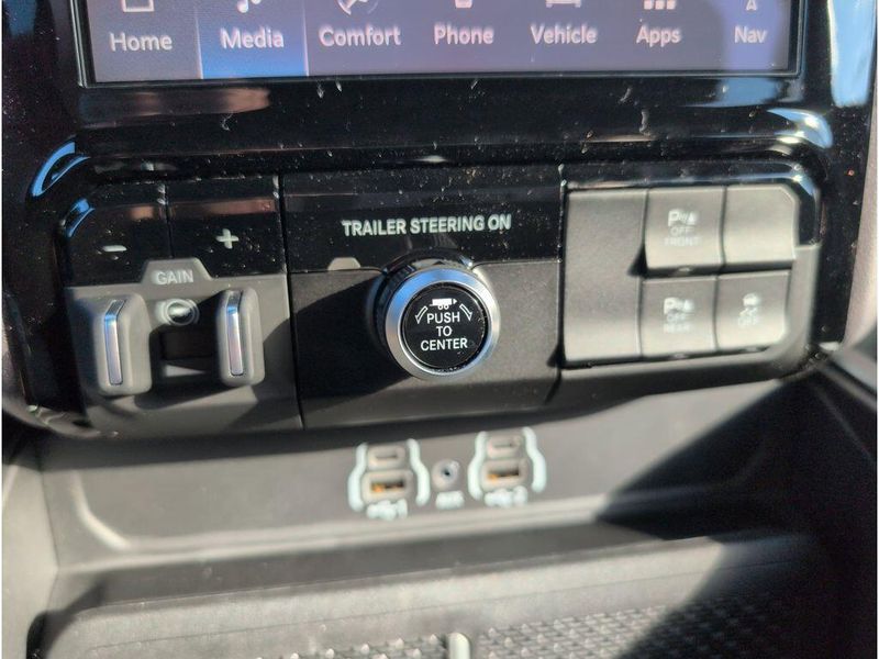 New 2026 RAM 1500 Big Horn Crew Cab 4x4 5