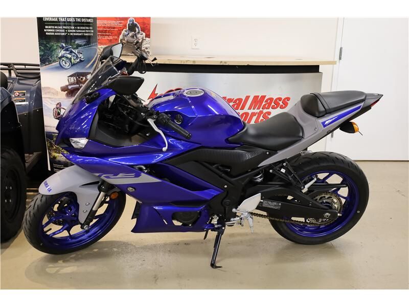 Used 2020 Yamaha R3 Image 3