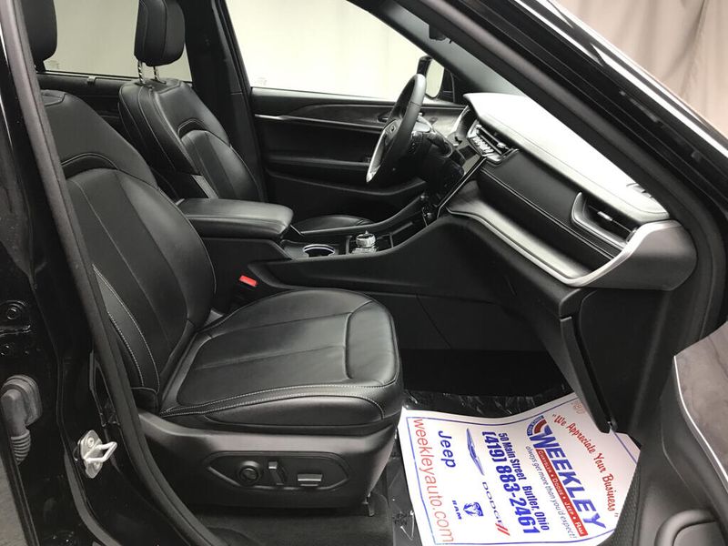 Used 2024 Jeep Grand Cherokee LimitedImage 25