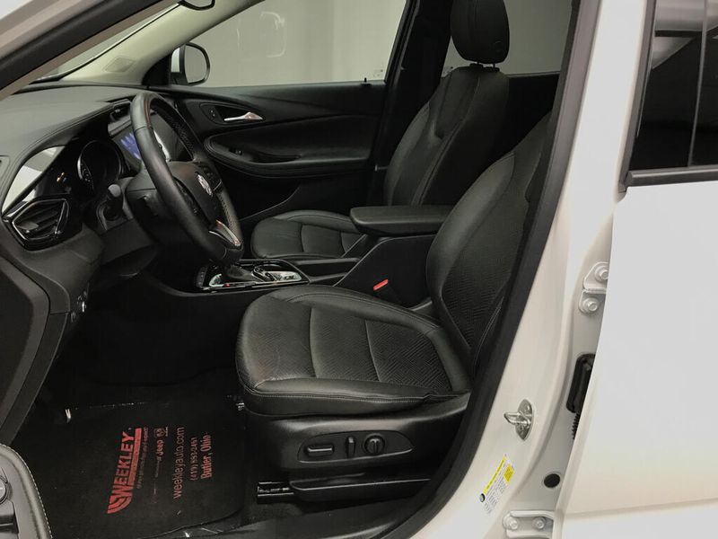 Used 2023 Buick Encore GX EssenceImage 9