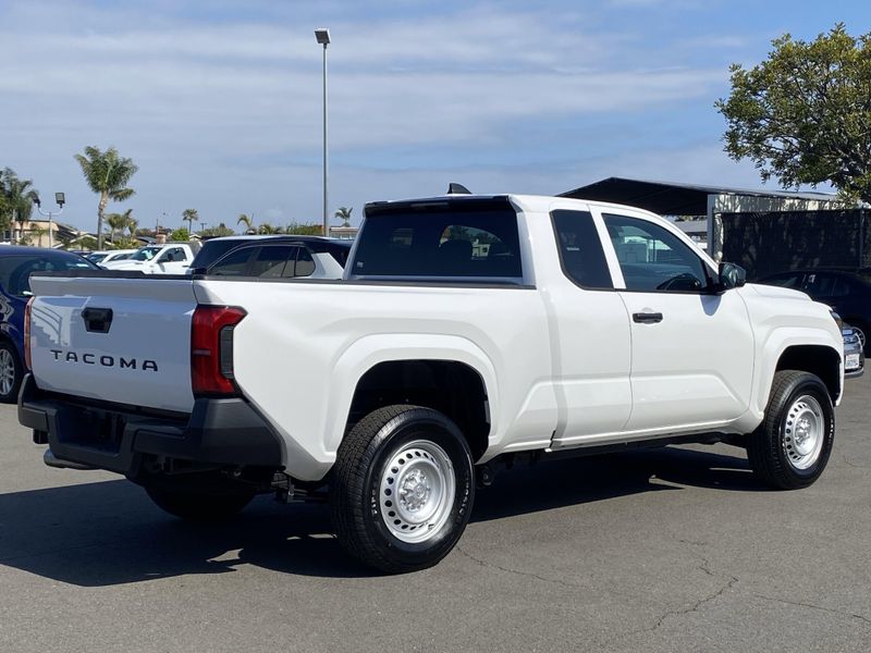 2025 Toyota Tacoma SRImage 3