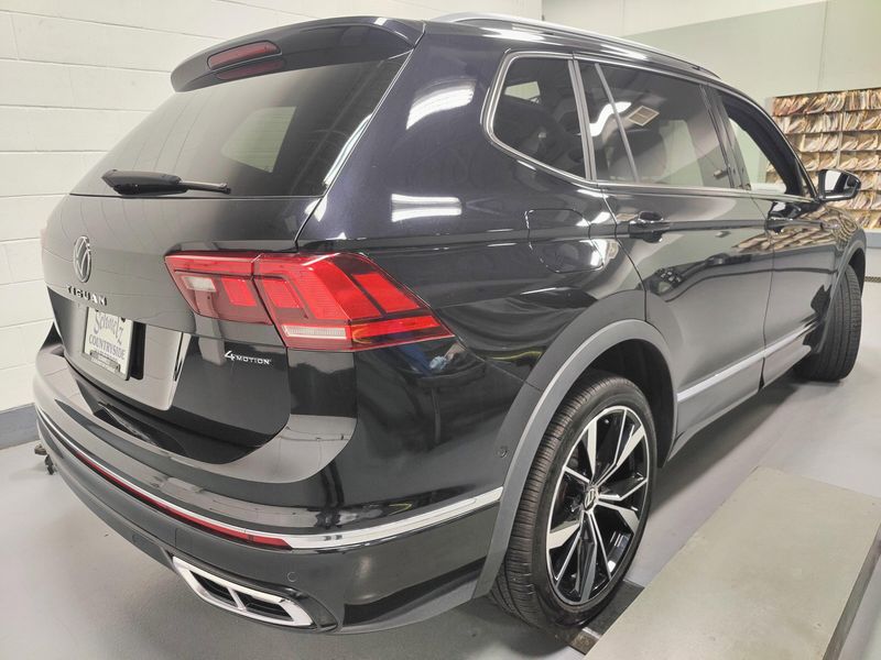 Used 2024 Volkswagen Tiguan AWD SEL R-Line w/Sunroof/NavImage 14