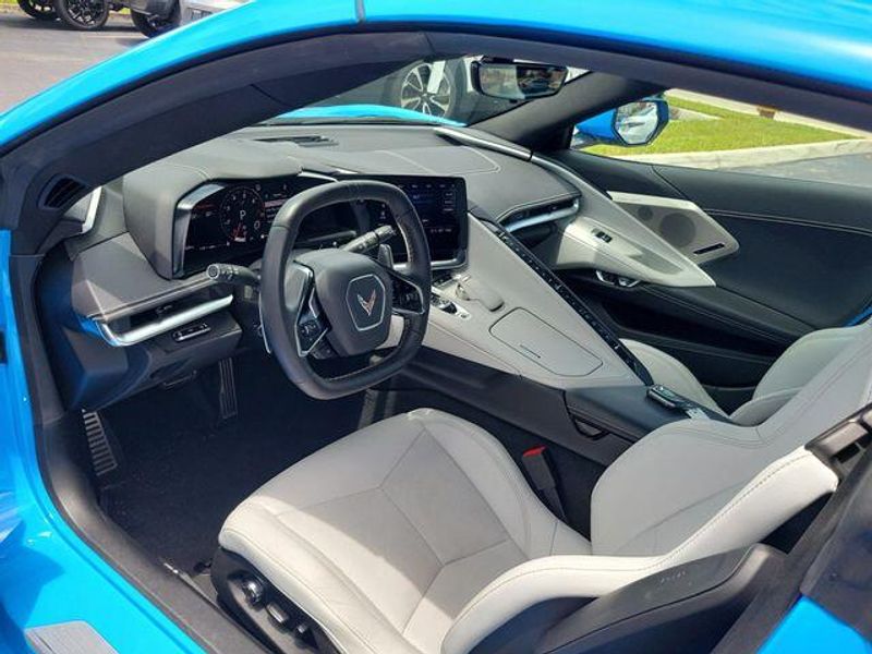 2022 Chevrolet Corvette Stingray 2LT photo 9